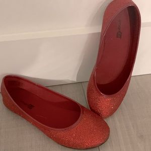 Size 2 red shoes